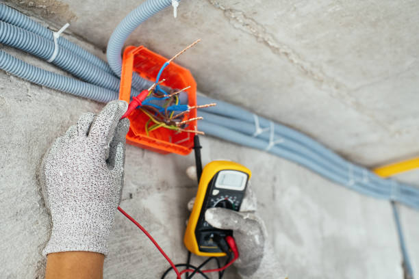 Best Emergency Electrical Repair  in Smithfield, VA